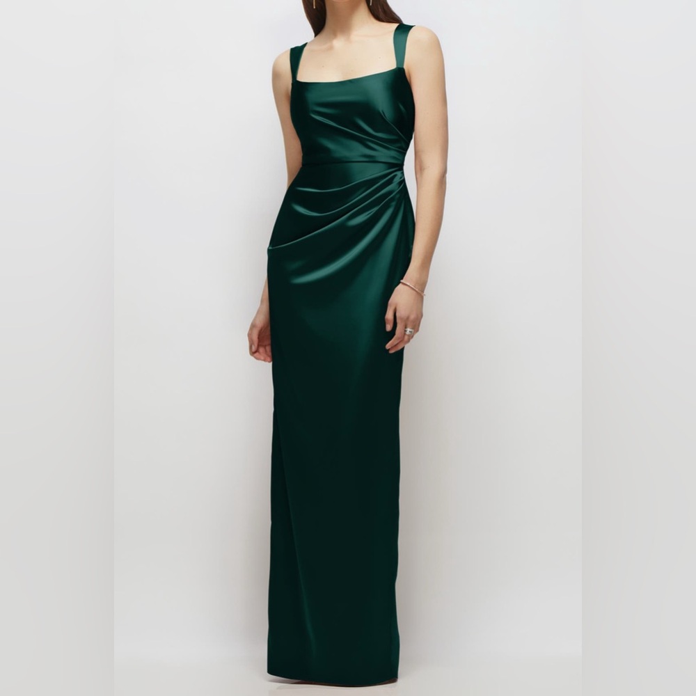 After Six Square Neck Satin Charmeuse Column Gown. Size L Women 
#336